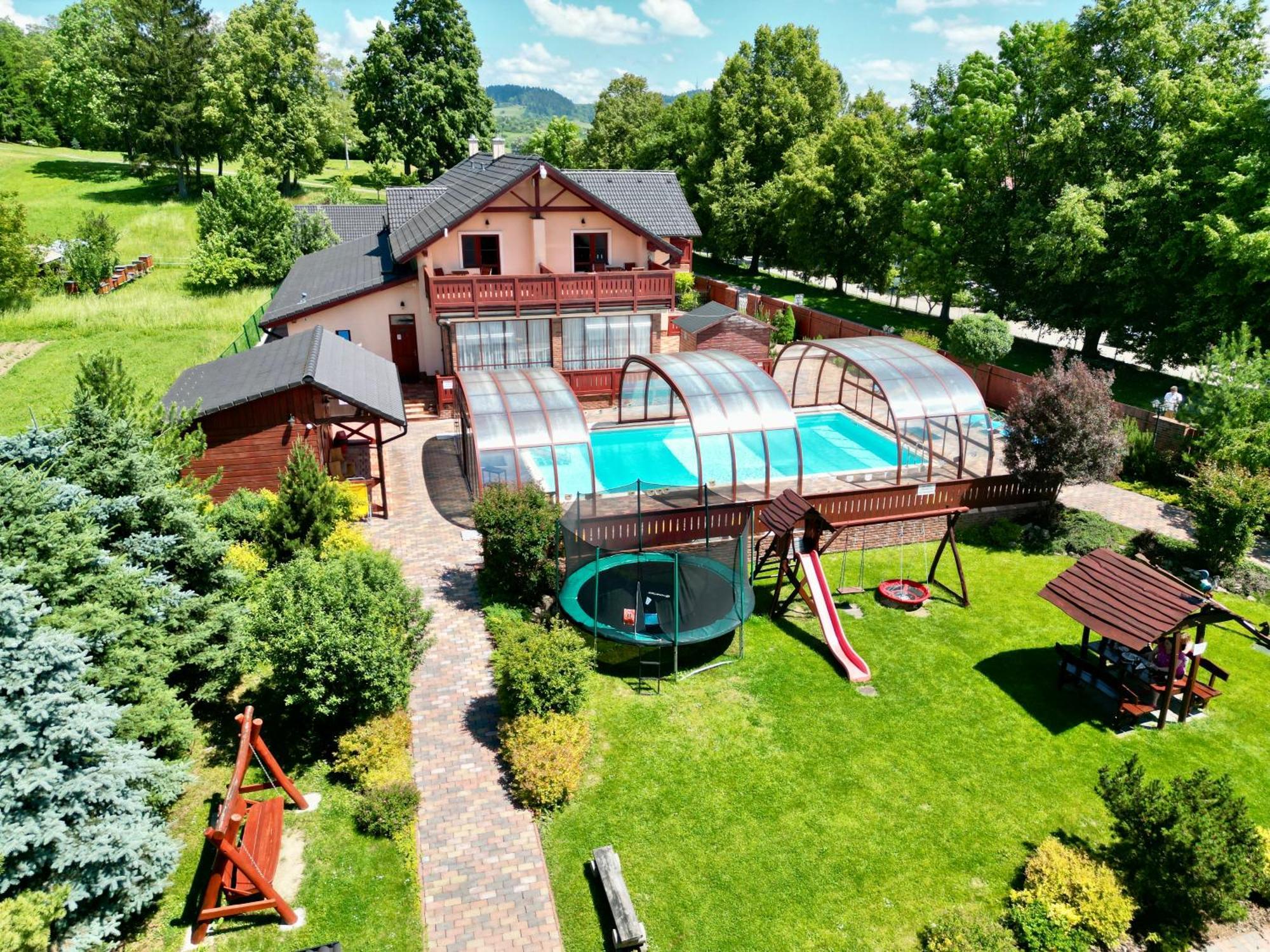 Penzion Motyl Liptovská Teplá Exterior foto